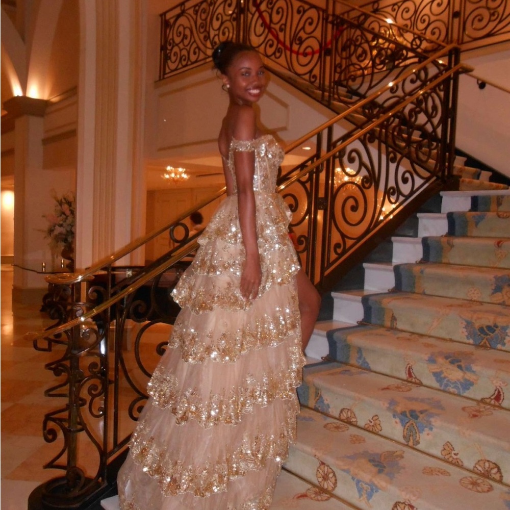 Elegant Gold Sequin Gown